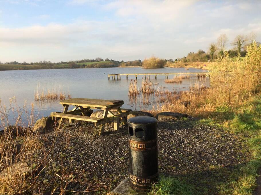 Fermanagh Lakeside Self Catering Corranny Exteriör bild