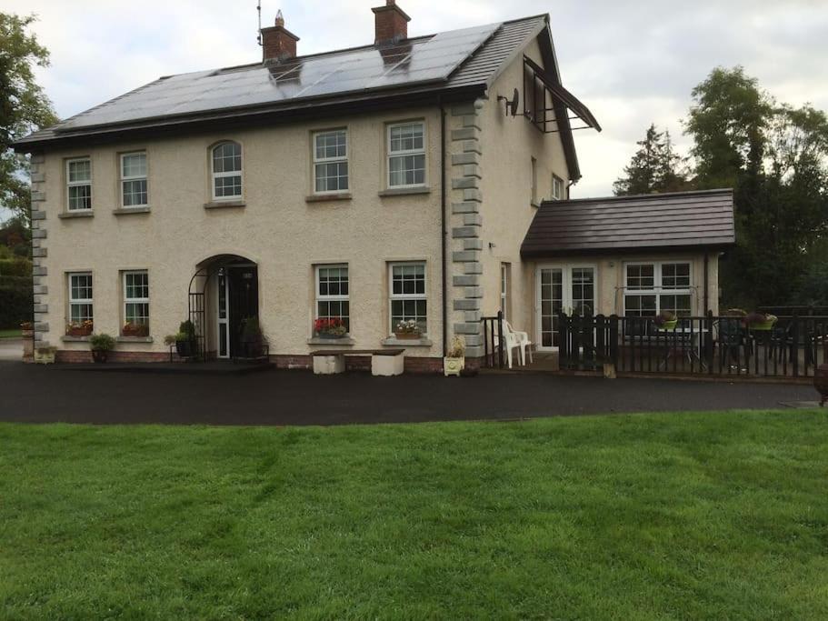 Fermanagh Lakeside Self Catering Corranny Exteriör bild